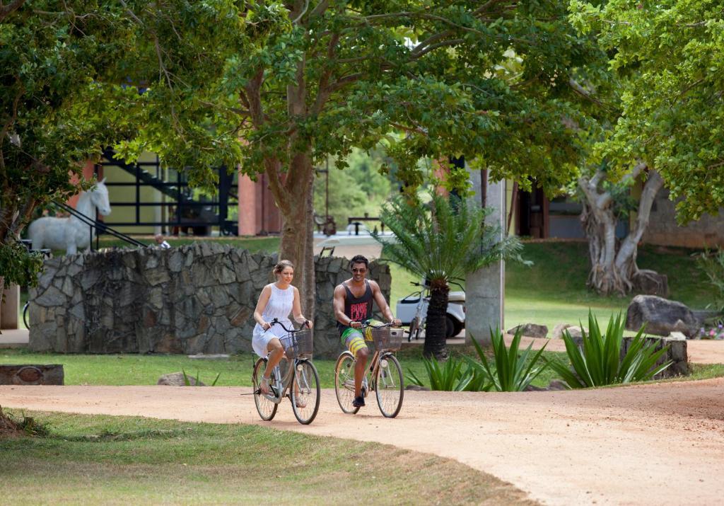 The Elephant Corridor Hotel Sigiriya Exterior foto