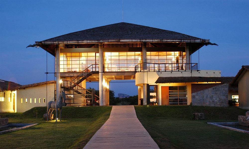 The Elephant Corridor Hotel Sigiriya Exterior foto